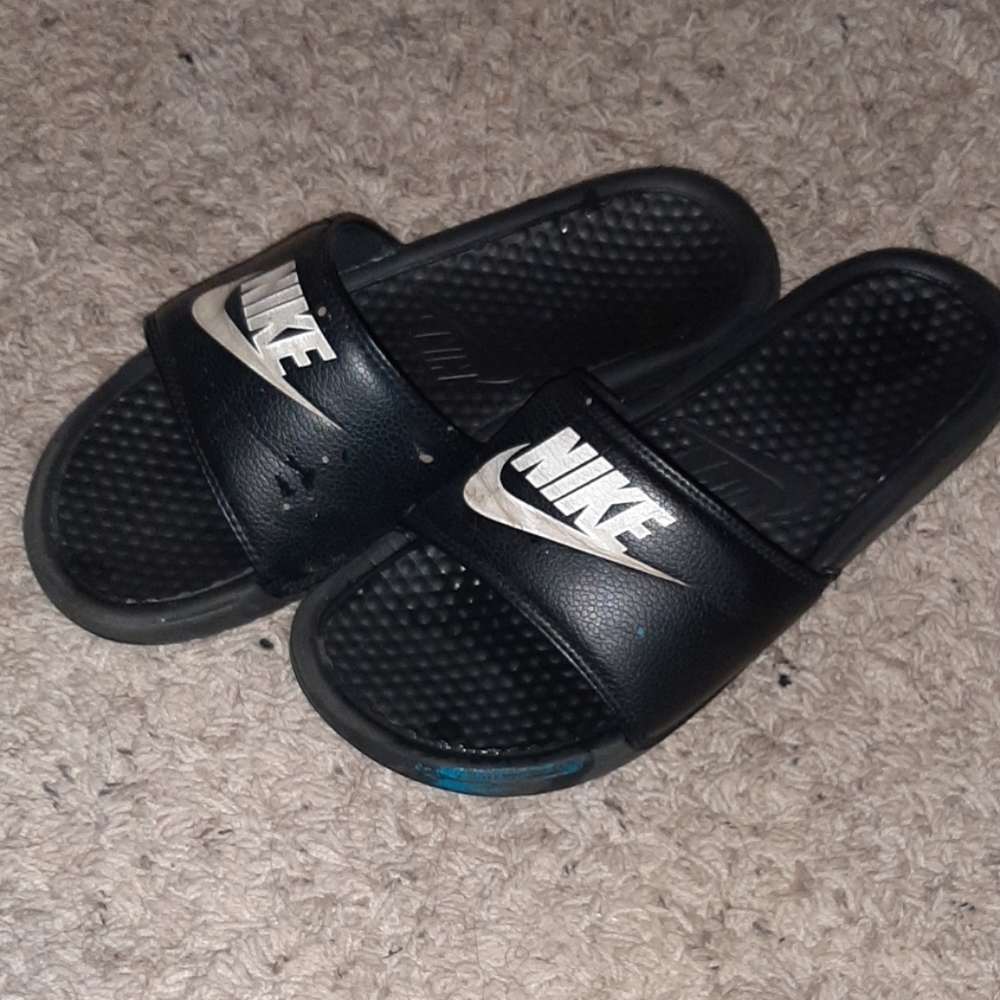 Flip flops